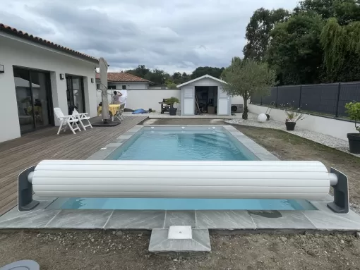 PISCINE BETON PVC ARME GRIS CLAIR