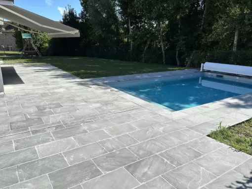 PIERRES NATURELLES GRISES EN 60 X 60