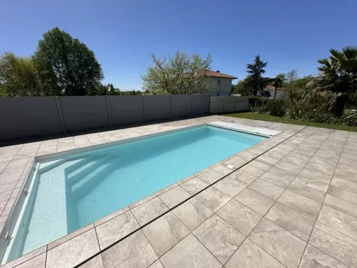 A Saubion...Une piscine réalisée par Indigo Piscines , Capbreton, Indigo Piscines