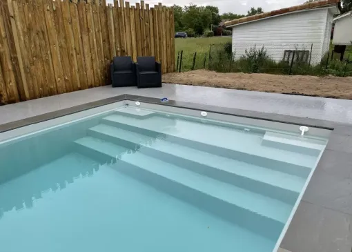 Piscine Mediester Rhodes installée à AZUR, Capbreton, Indigo Piscines