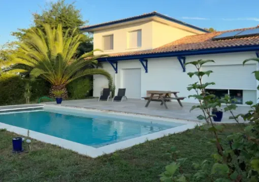 Piscine AMBRE à Bénesse-Maremne : l’alliance parfaite du design et du bien-être, Capbreton, Indigo Piscines
