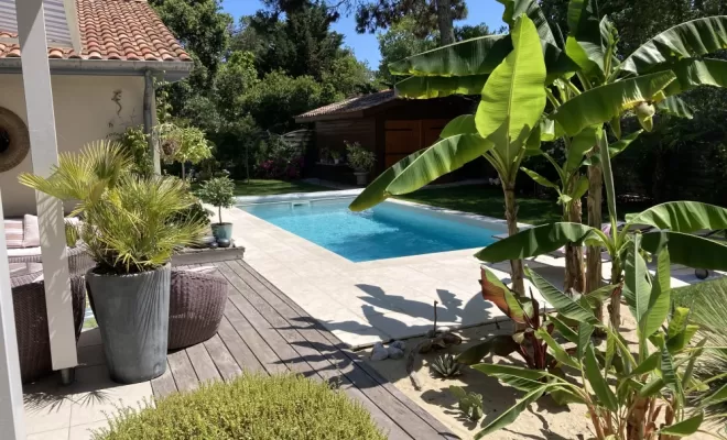 Réalisation d'une piscine coque de 7,00m x 3,25m à Vieux Boucau, Capbreton, Indigo Piscines