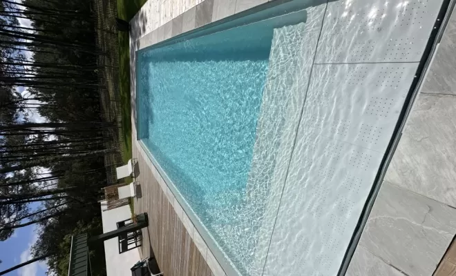 piscine avec plage immergée