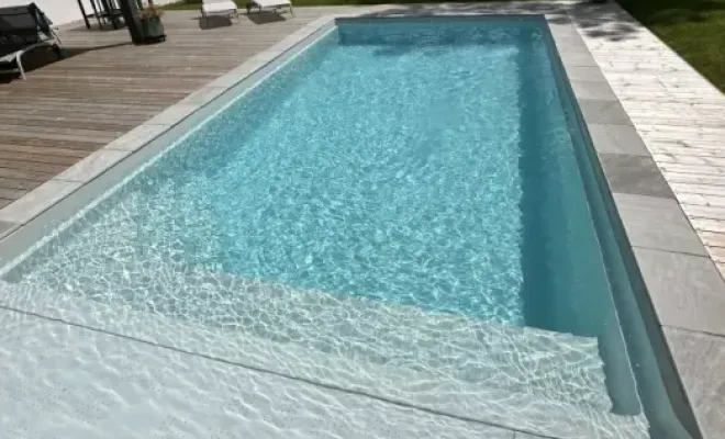 Piscine PALAOS avec plage immergée : une réalisation remarquable à Labenne, Capbreton, Indigo Piscines