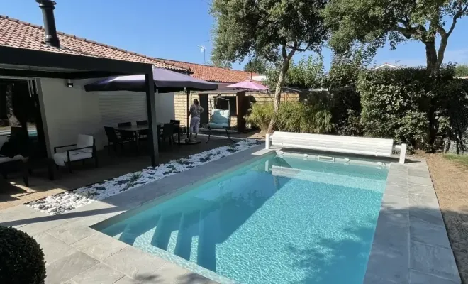 Découvrez la piscine PARADISE à Saint-Vincent-de-Tyrosse, Capbreton, Indigo Piscines